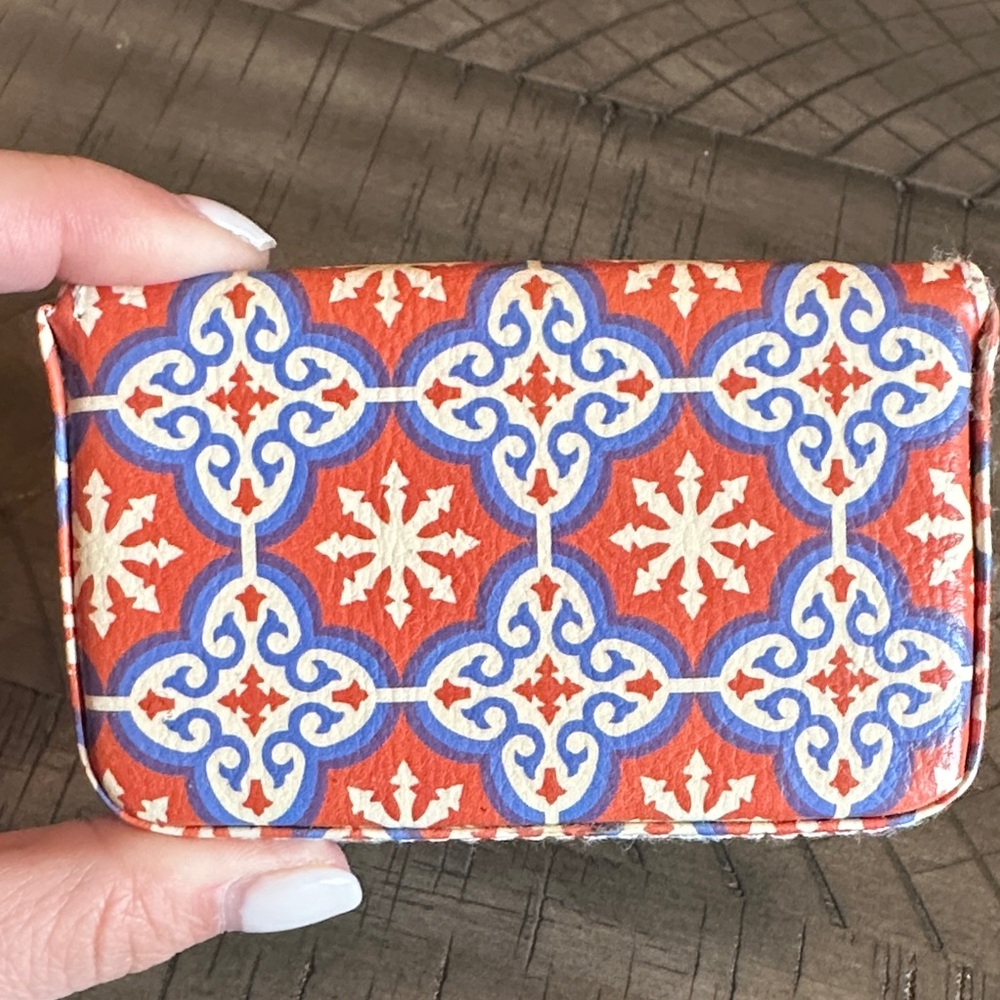 Patterned Structured Snap Close Wallet with Gold Glitter Script - Picture 4 of 6